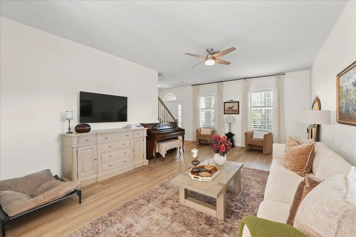 8044 Murano Circle