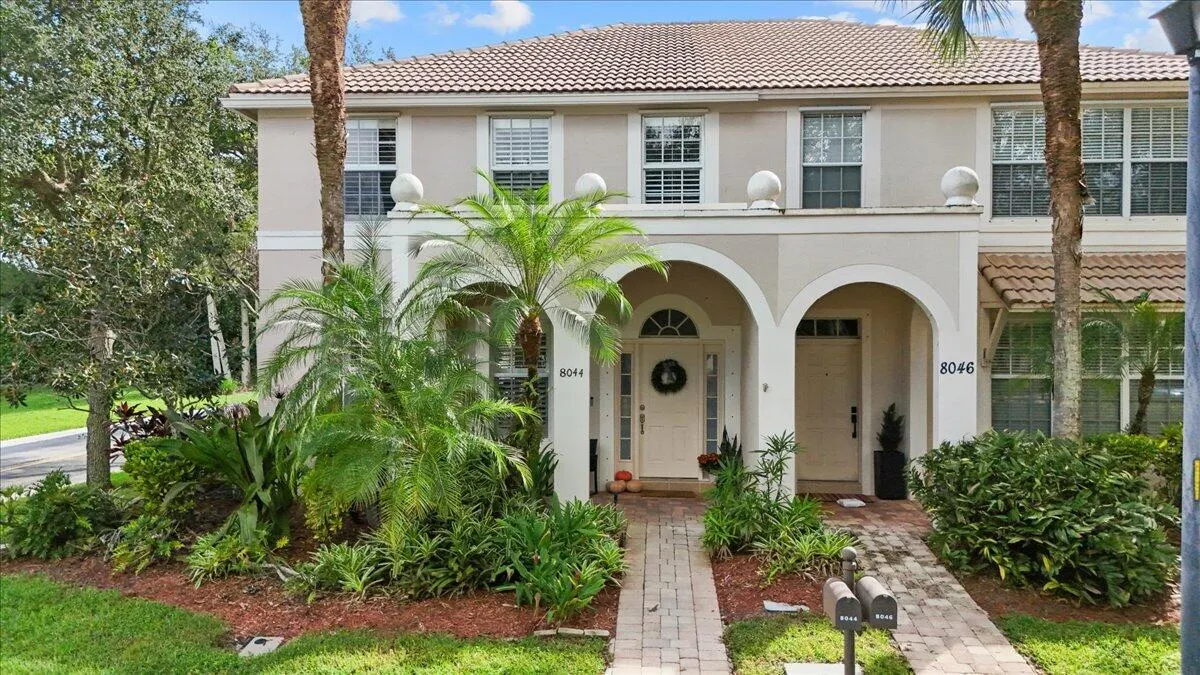 8044 Murano Circle