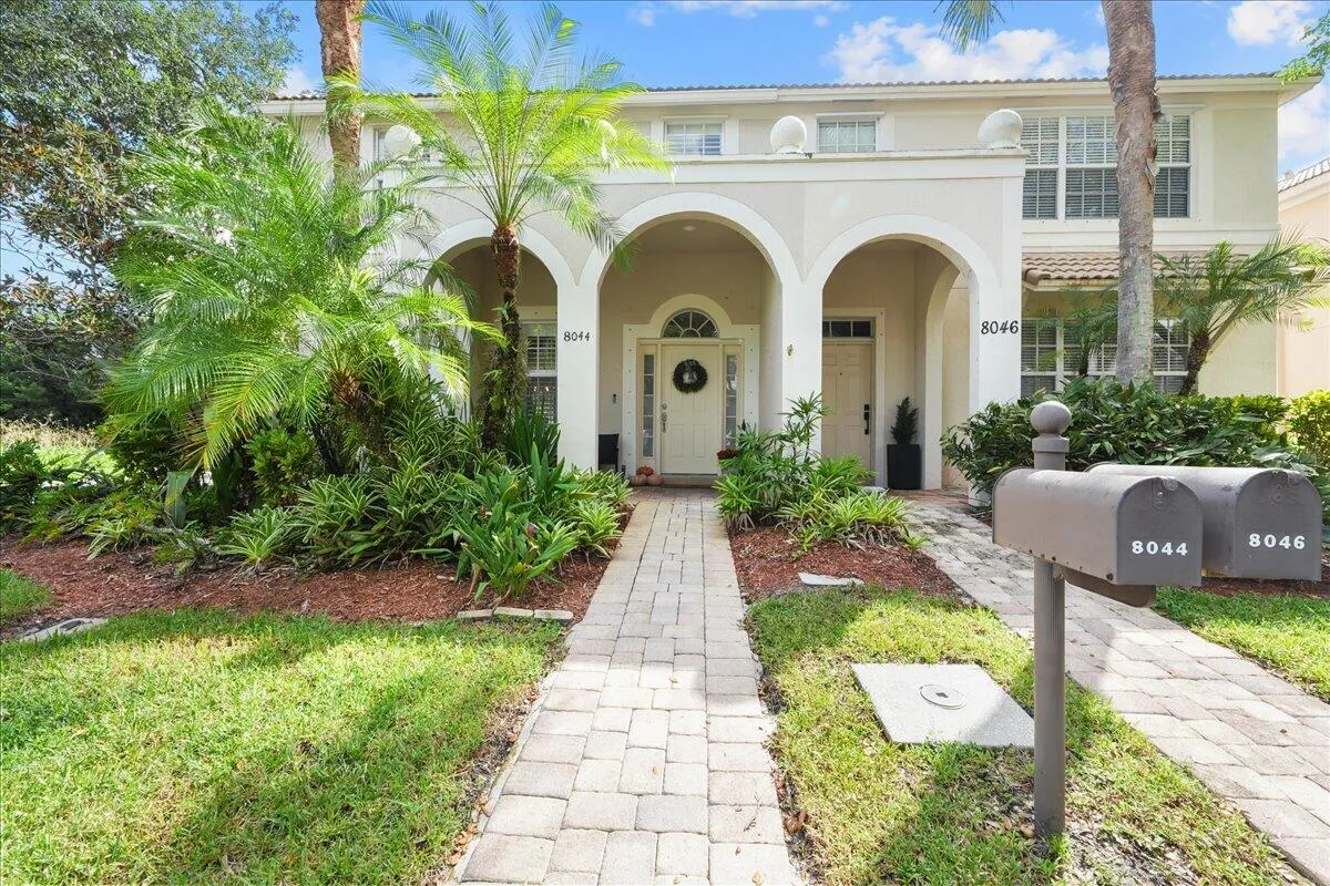 8044 Murano Circle