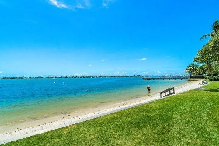 5600 N FLAGLER Drive #PH108