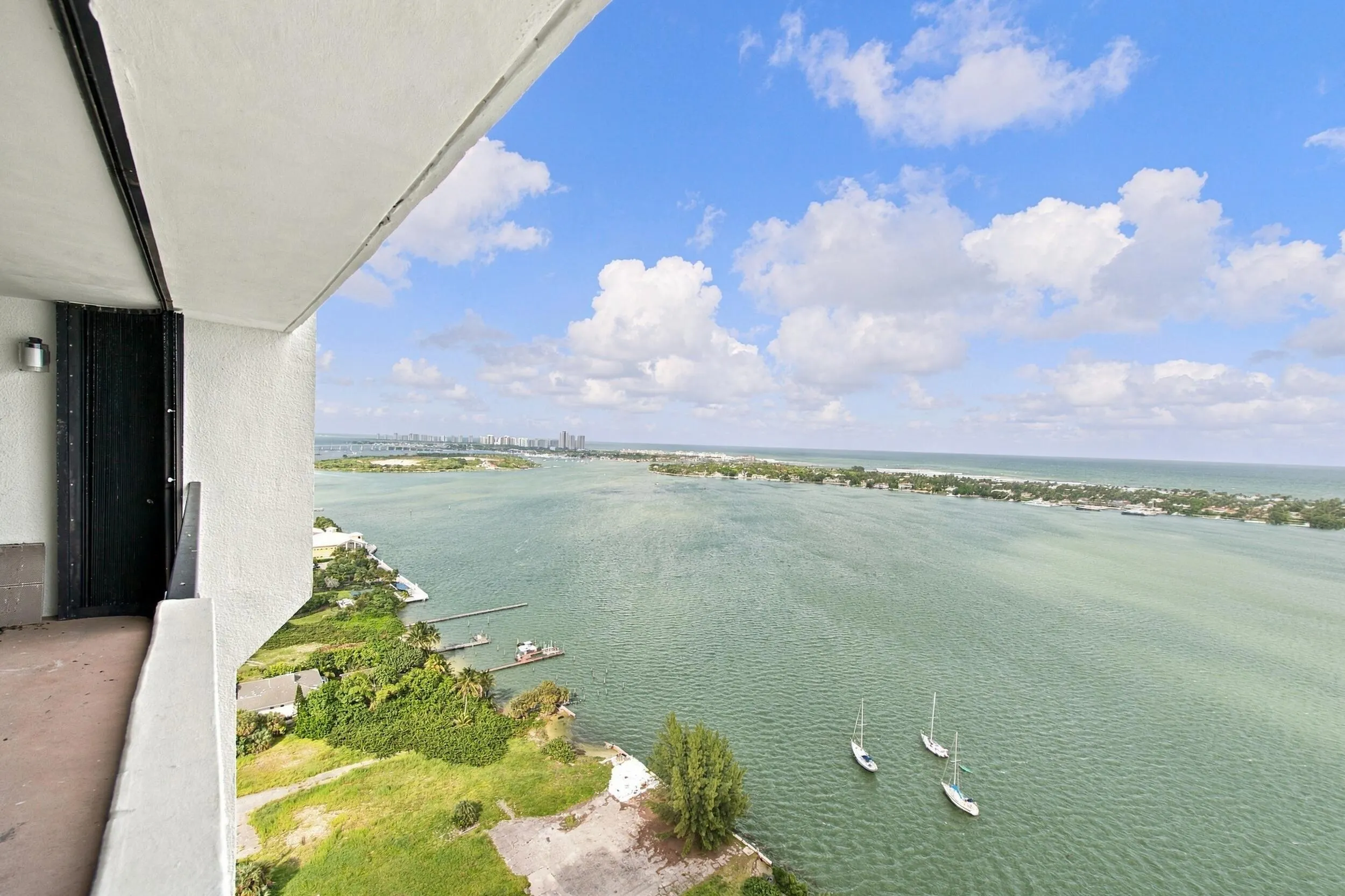 5600 N FLAGLER Drive #PH108
