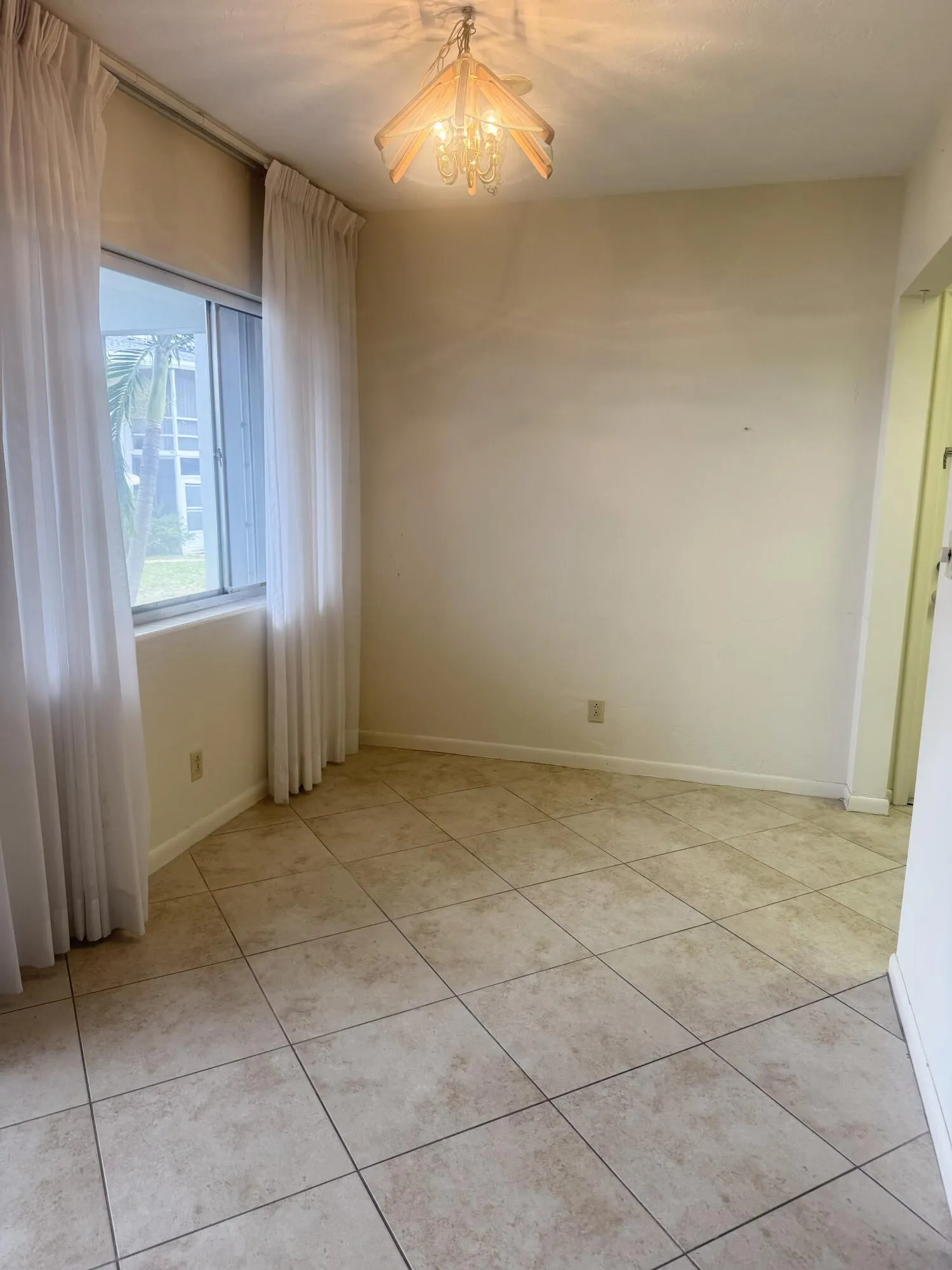 2381 SUNSET Avenue #117