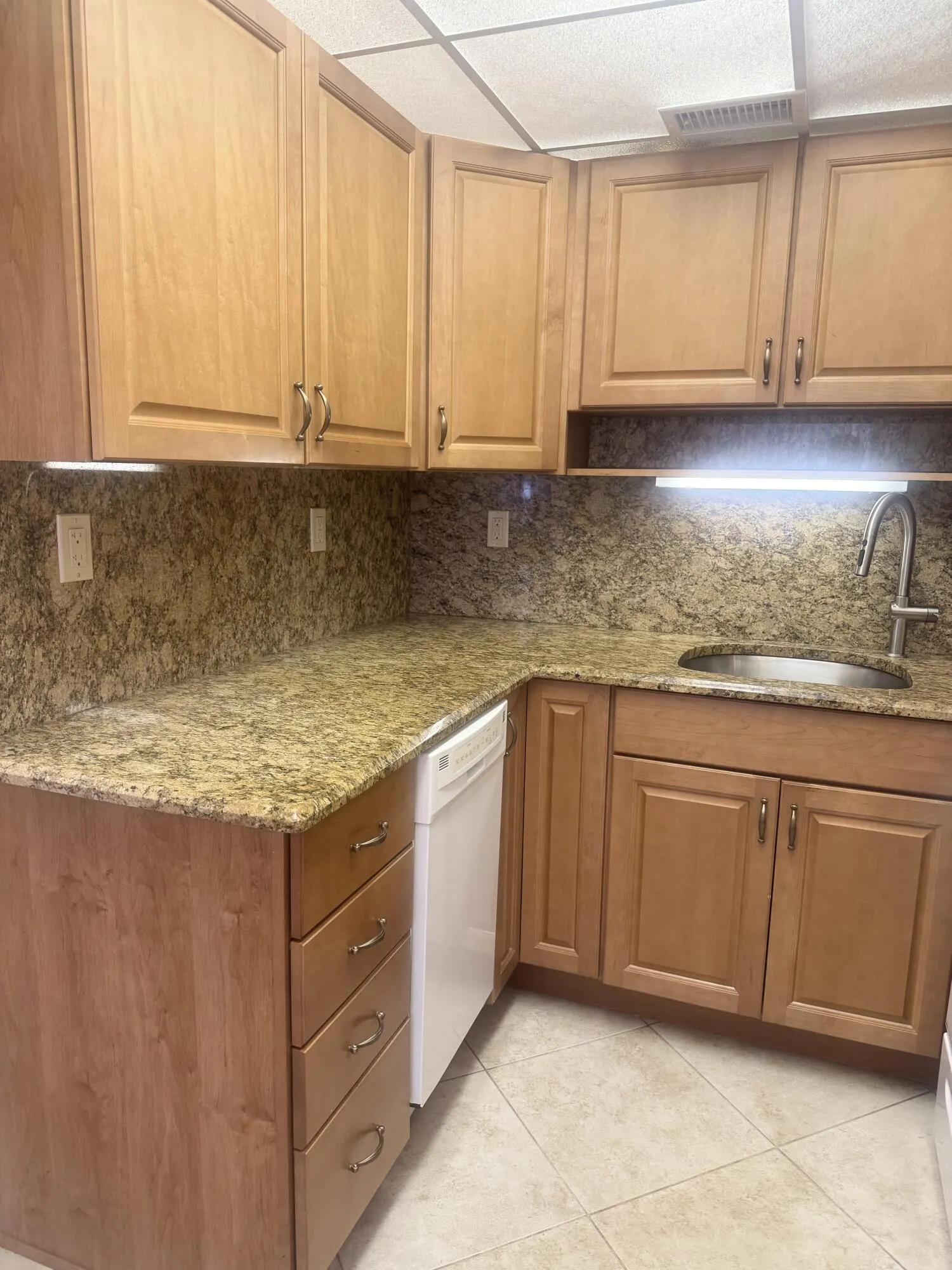 2381 SUNSET Avenue #117