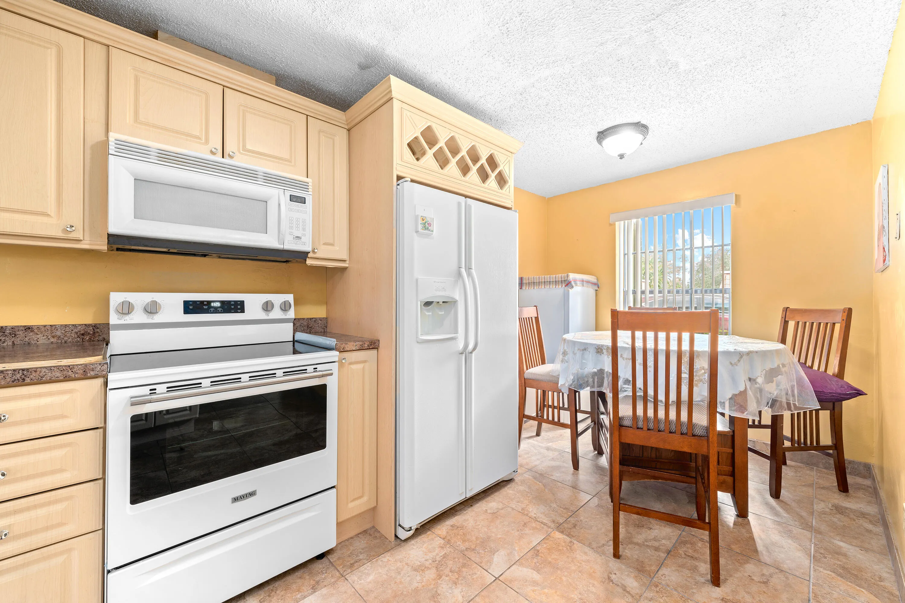 831 SALEM Lane #A