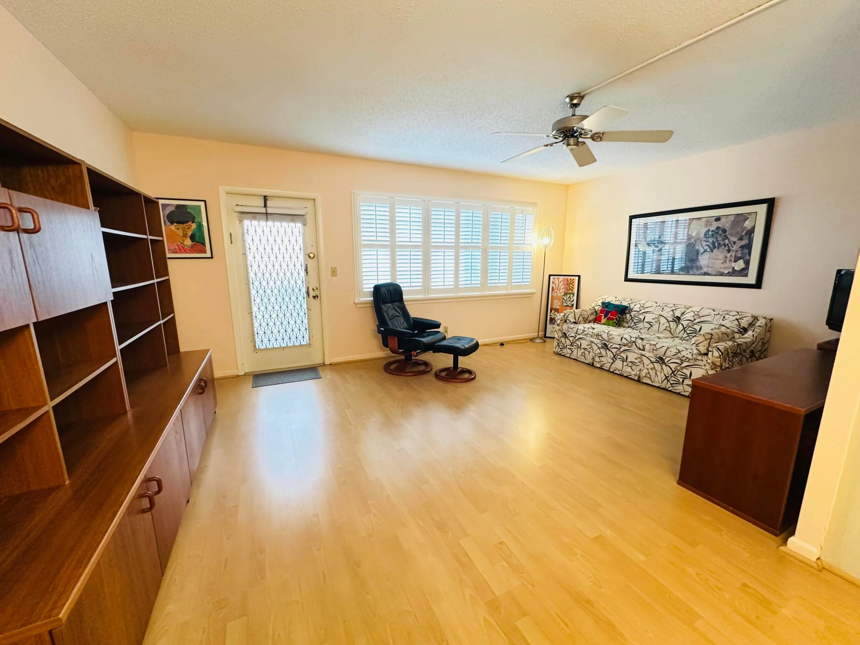 4011 NEWPORT G