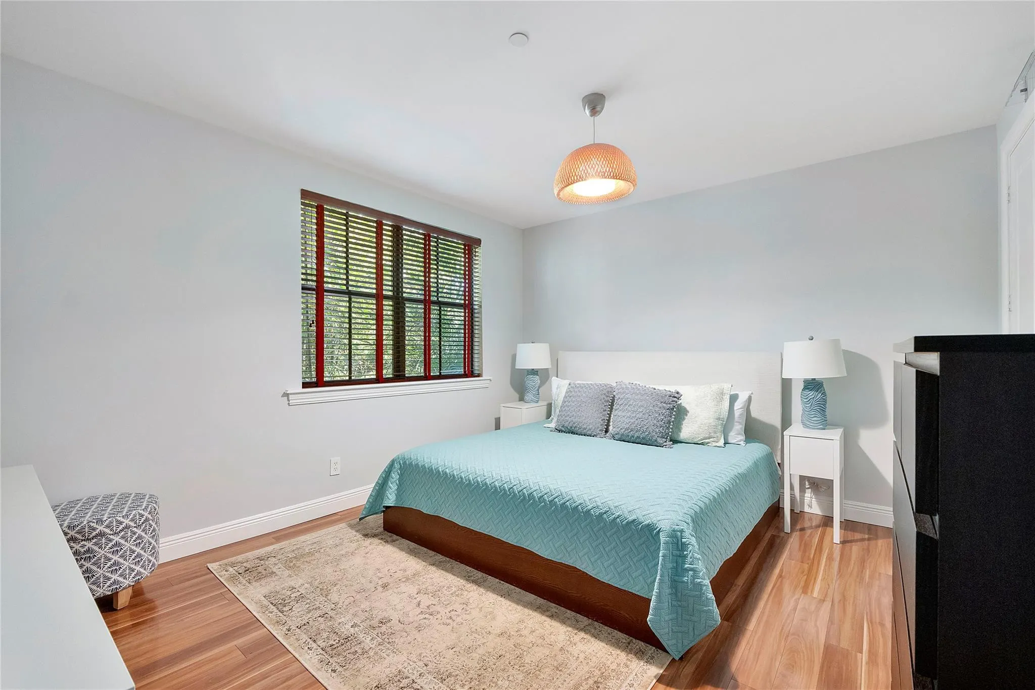 430 NE 7TH Avenue #430