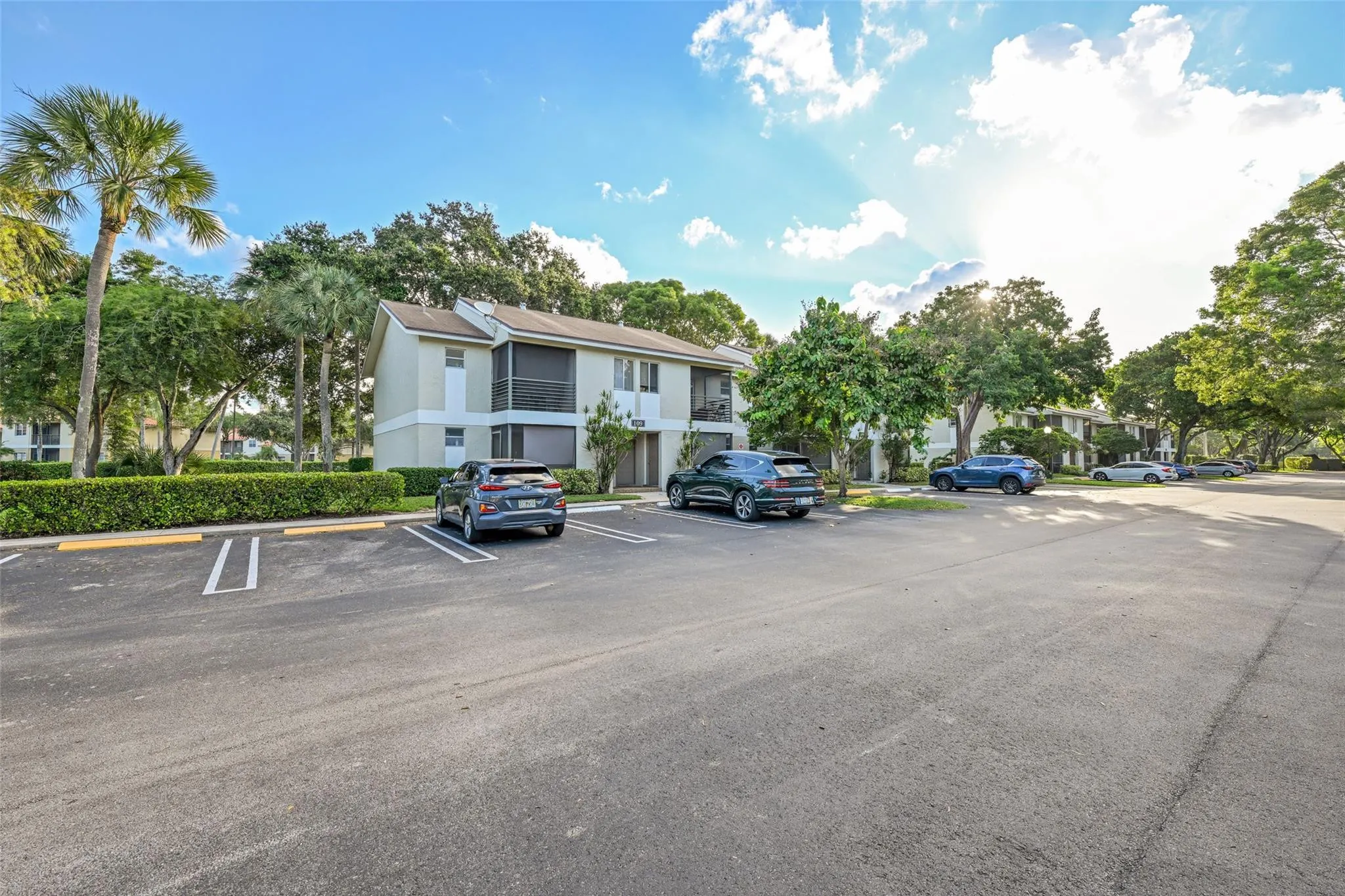 109 Gardens Drive #103