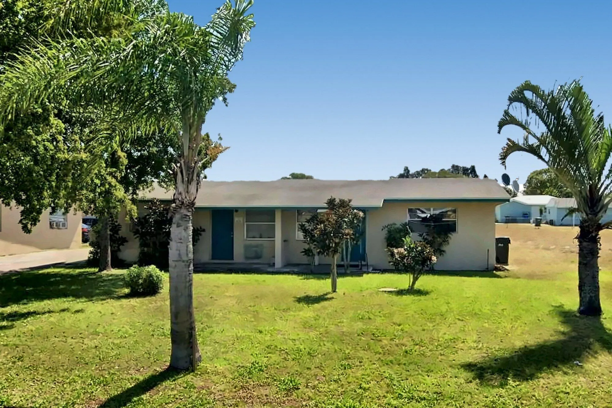 127 NW 13TH Avenue