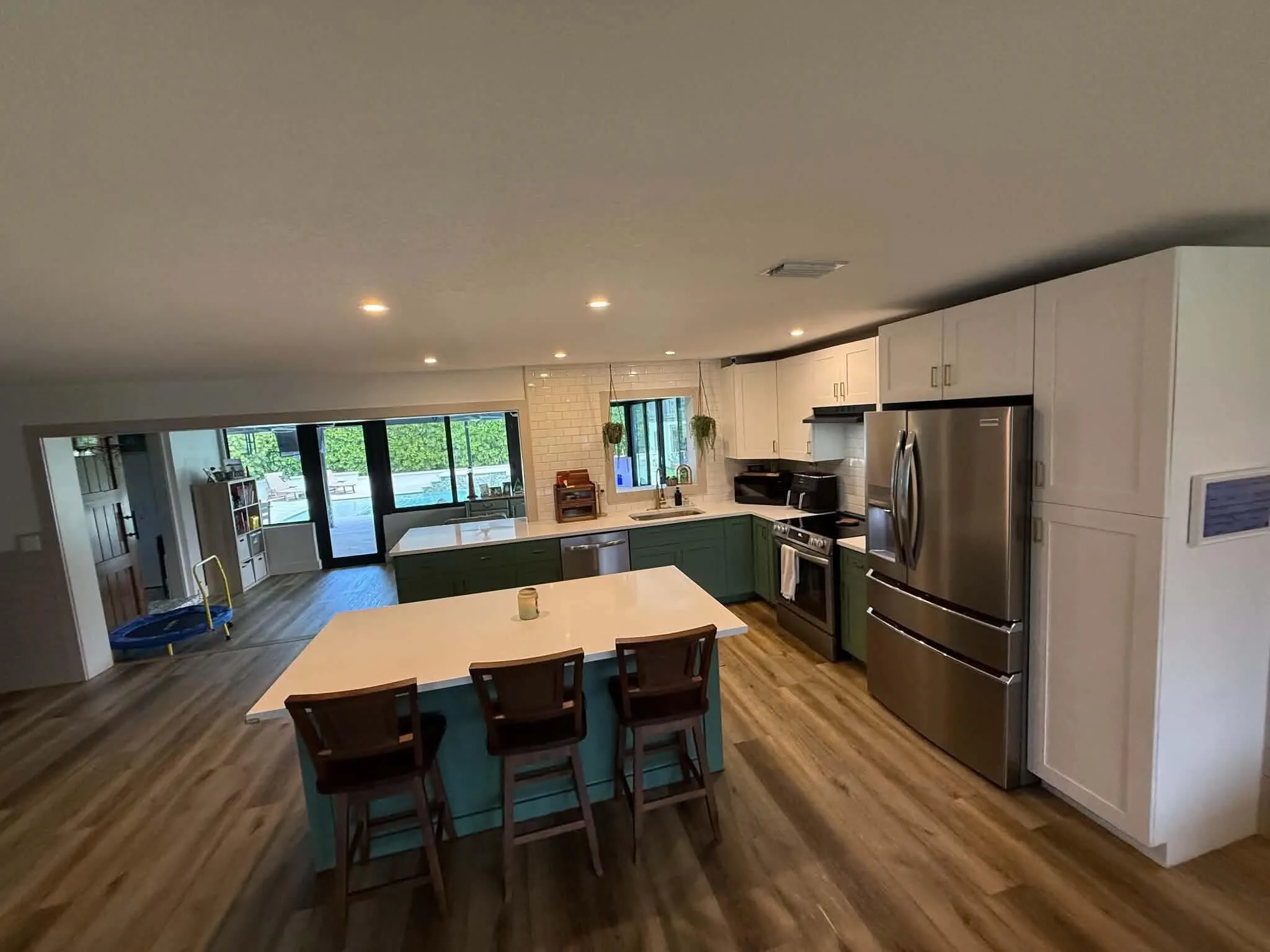 401 CIRCLE E
