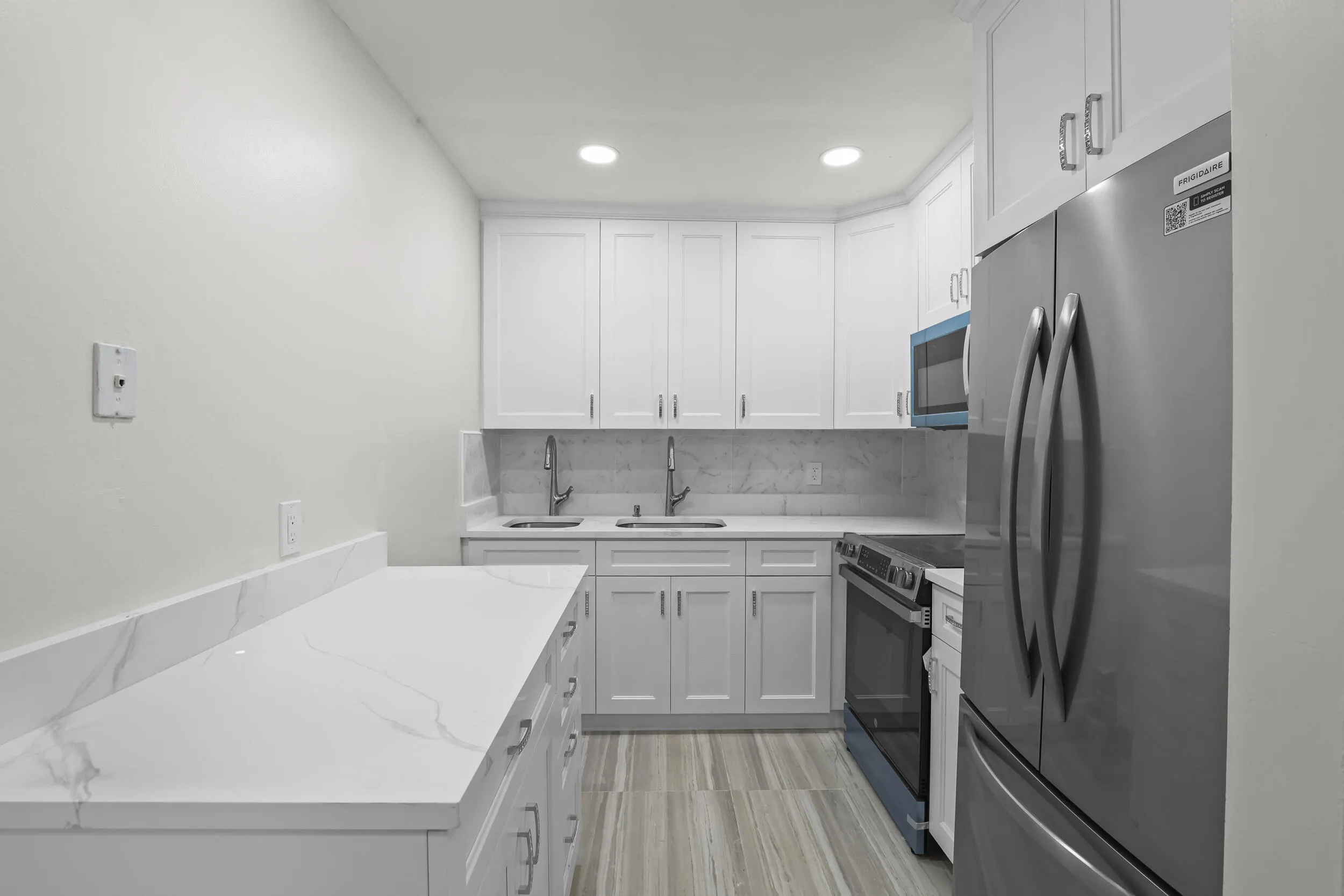 148 HASTINGS I