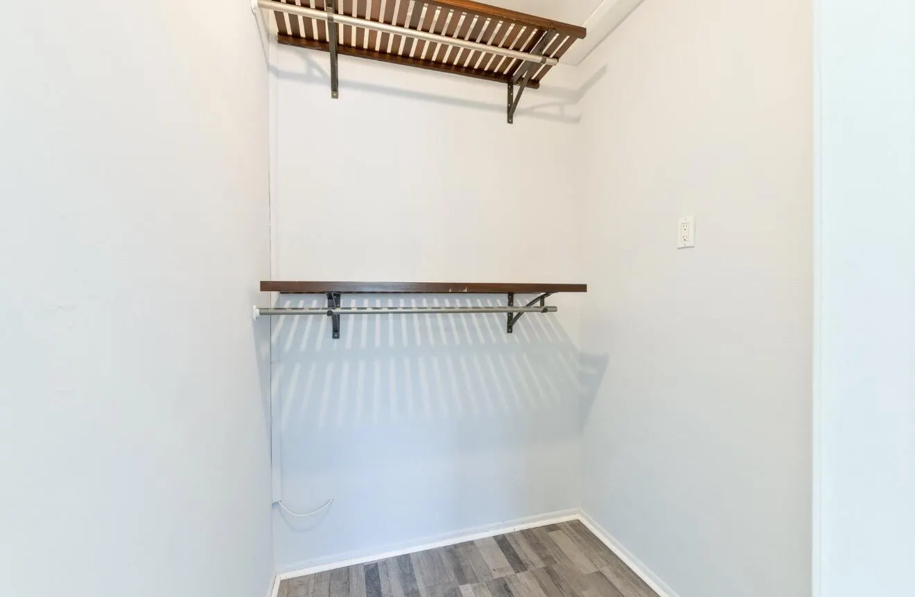 2160 NE 55TH Court
