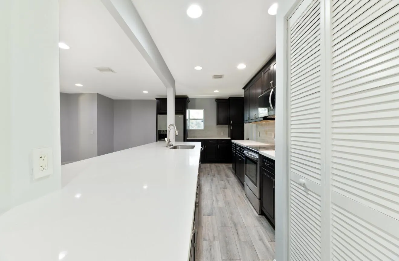 2160 NE 55TH Court