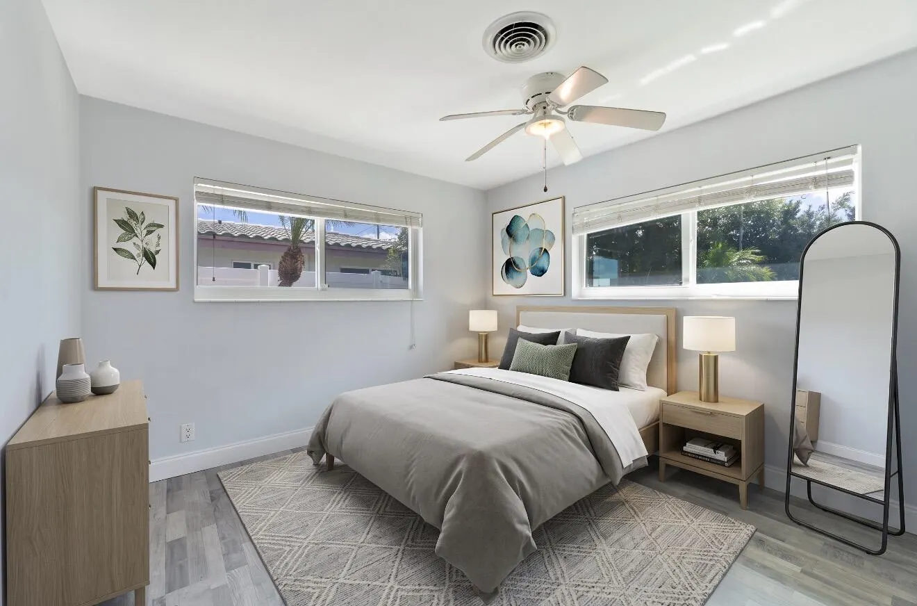 2160 NE 55TH Court