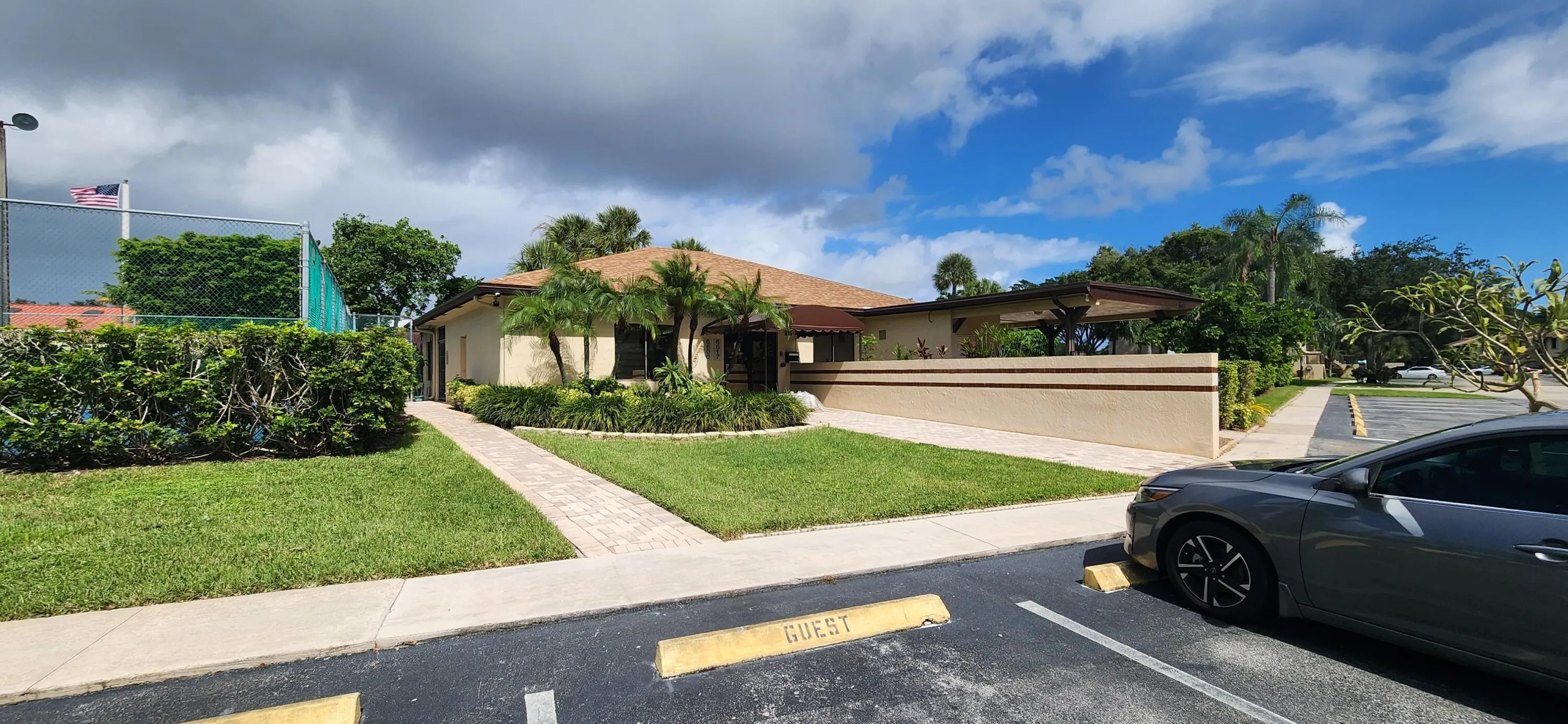 21938 REMSEN Terrace #101