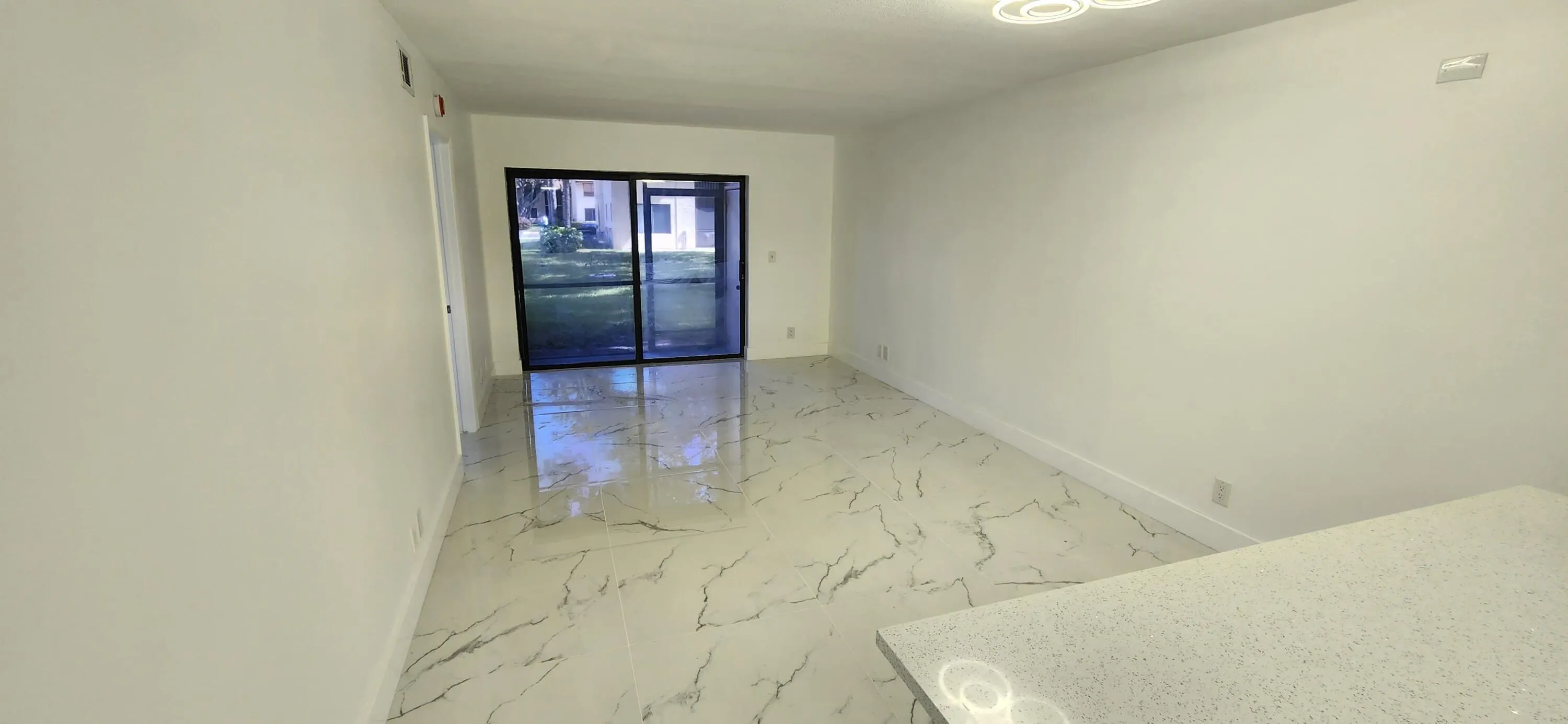 21938 REMSEN Terrace #101