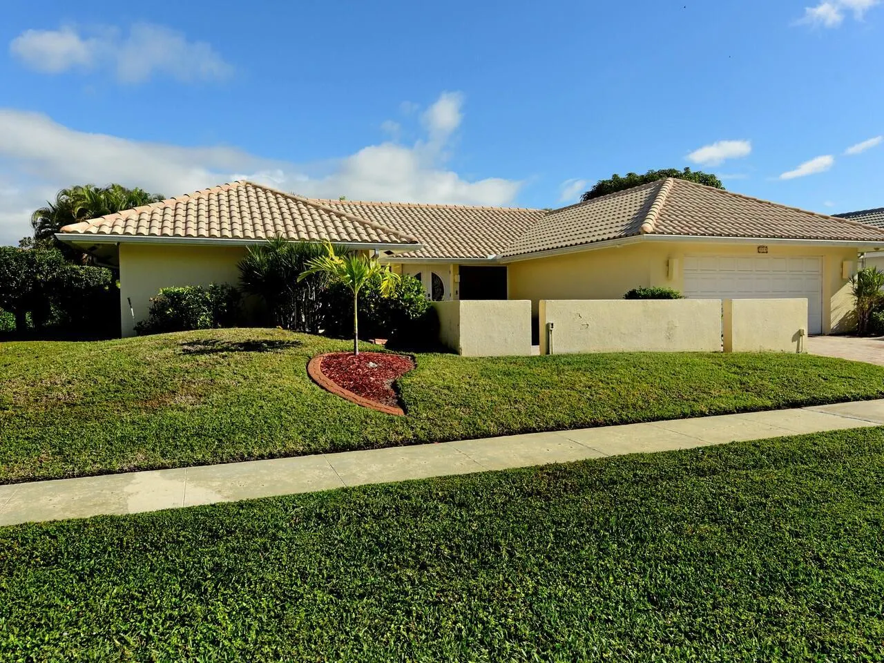 5979 Pinebrook Drive
