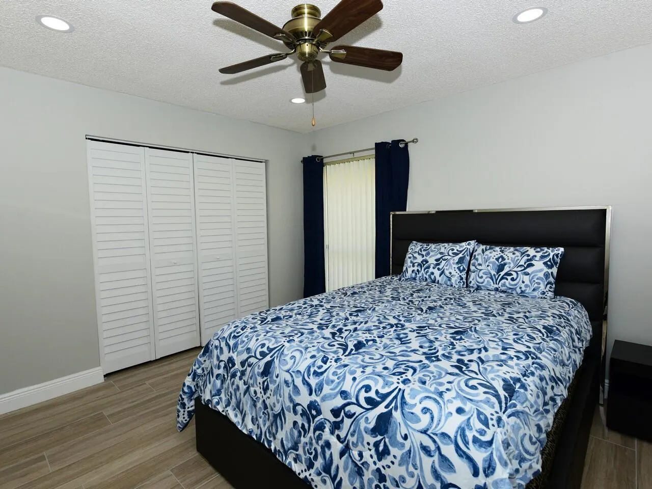 5979 Pinebrook Drive