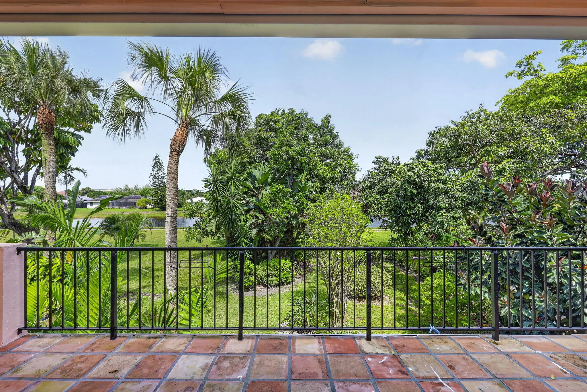3107 N Palm Aire Drive