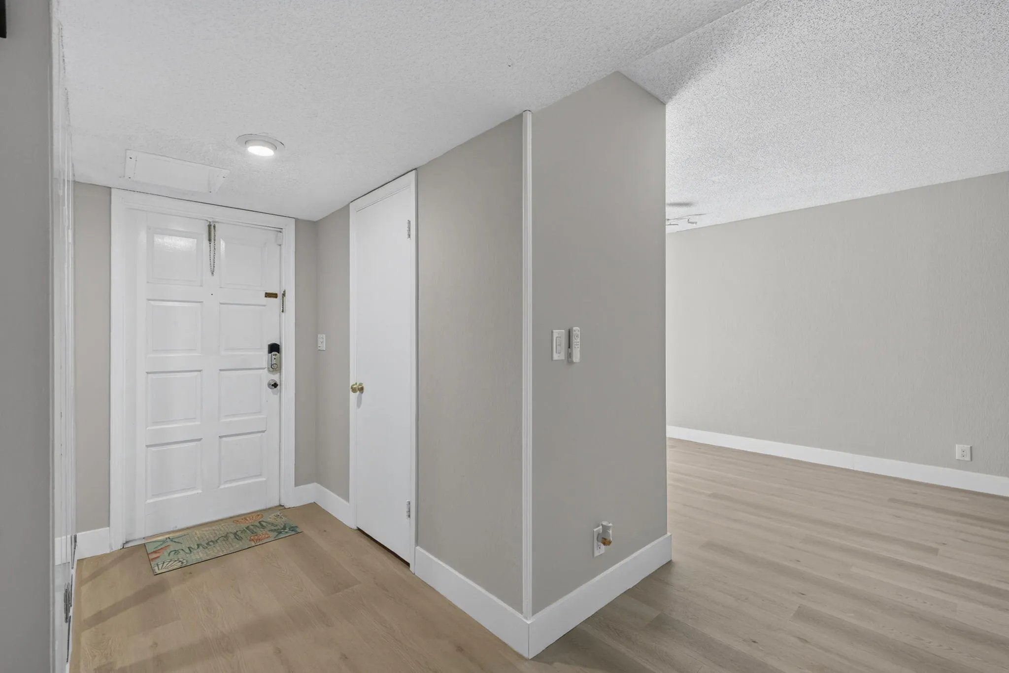 3107 N Palm Aire Drive