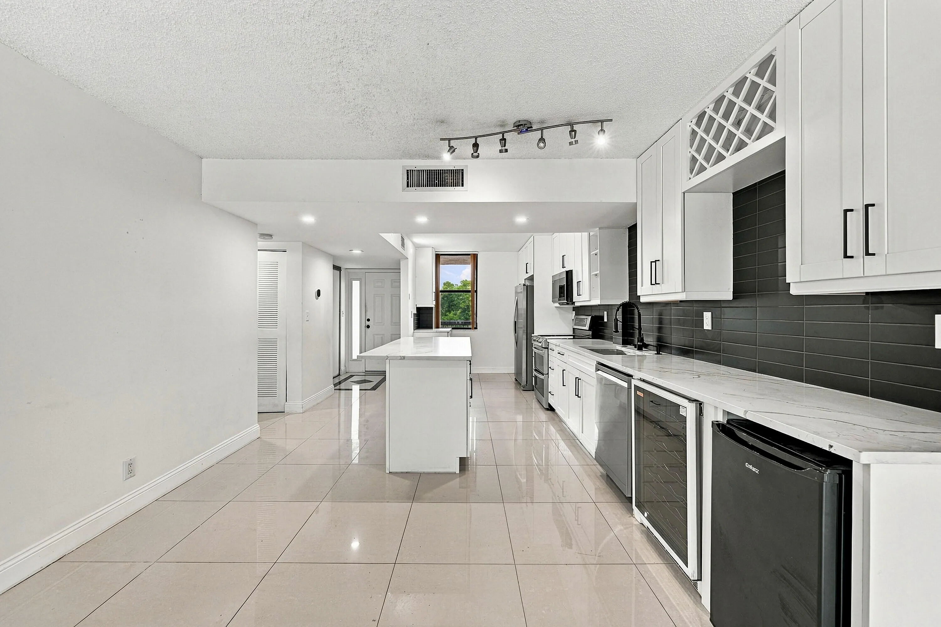 2768 CARAMBOLA Circle S #302