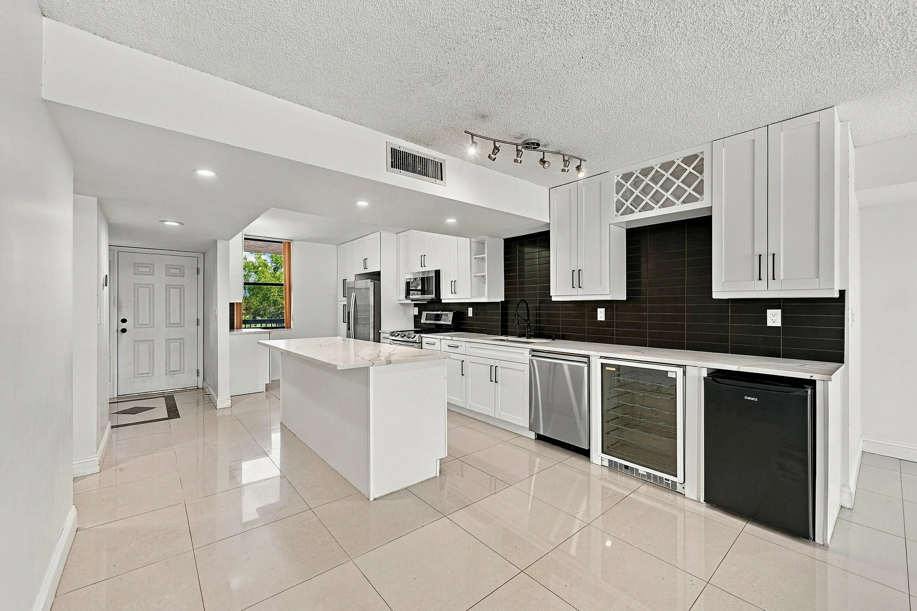 2768 CARAMBOLA Circle S #302