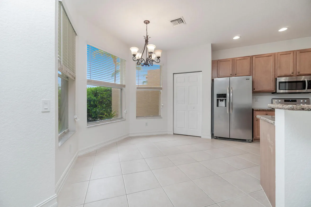 10324 Willow Oaks Trail