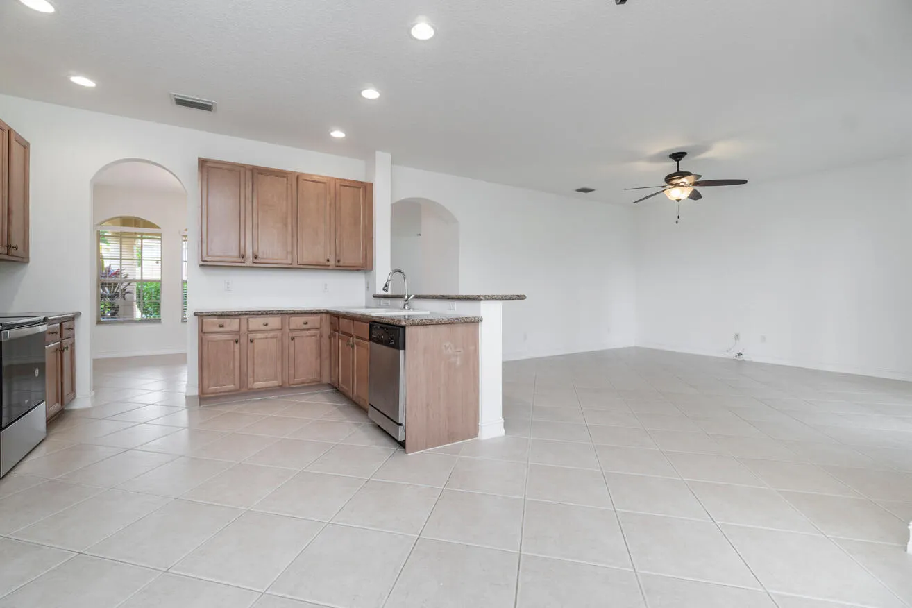 10324 Willow Oaks Trail
