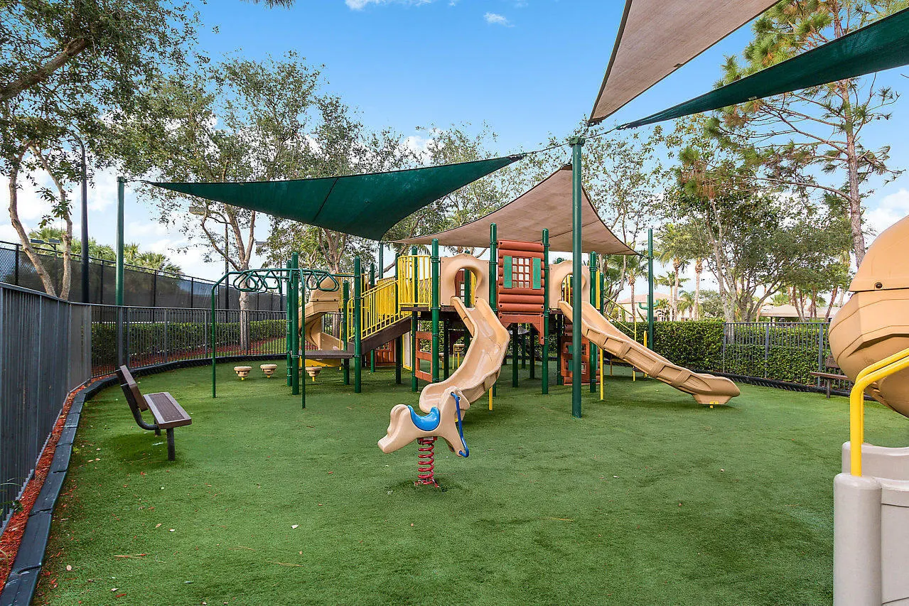 10324 Willow Oaks Trail