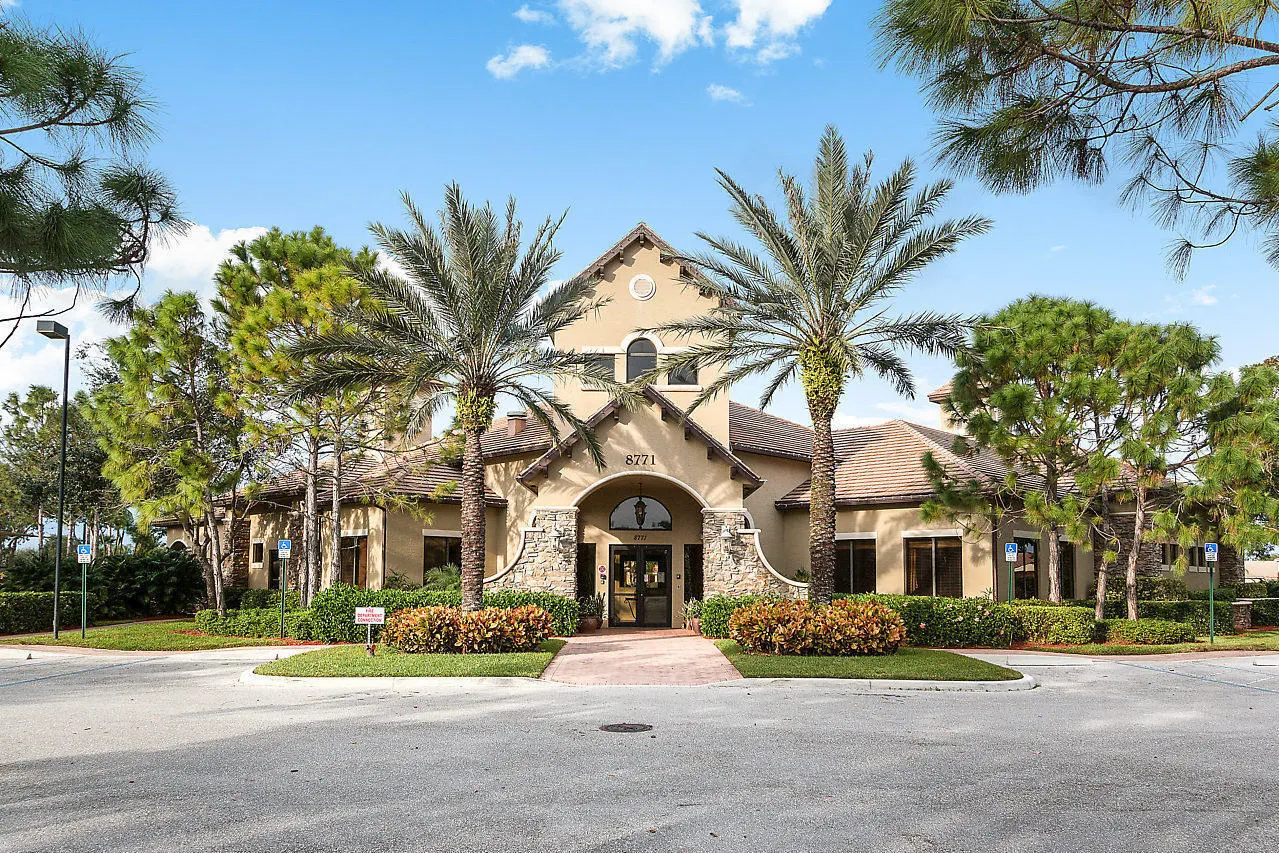 10324 Willow Oaks Trail