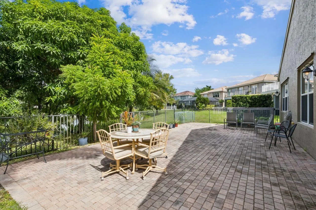 5521 ALBIN Drive