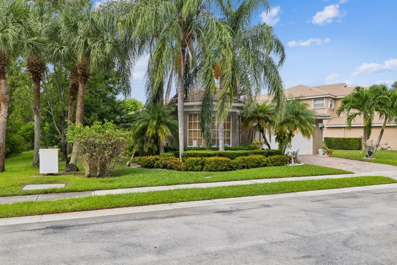 5521 ALBIN Drive