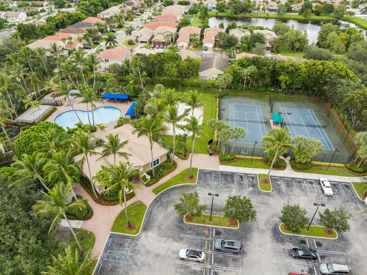 5521 ALBIN Drive