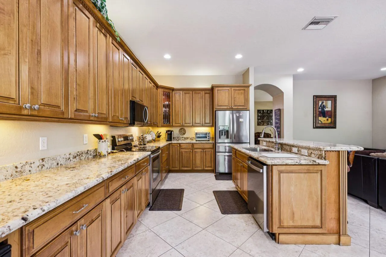 5521 ALBIN Drive