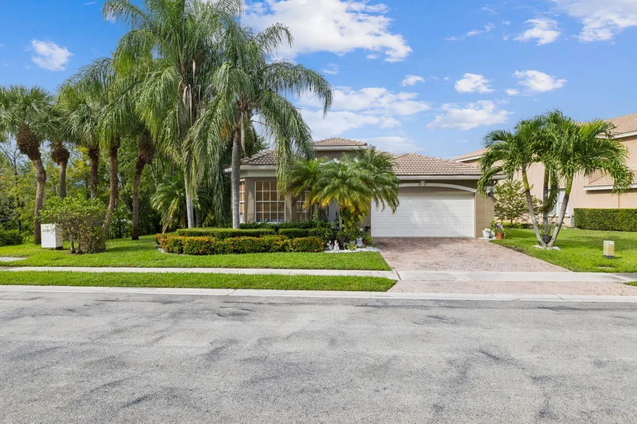 5521 ALBIN Drive