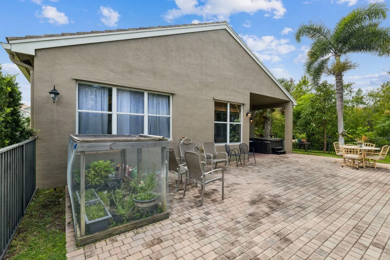 5521 ALBIN Drive