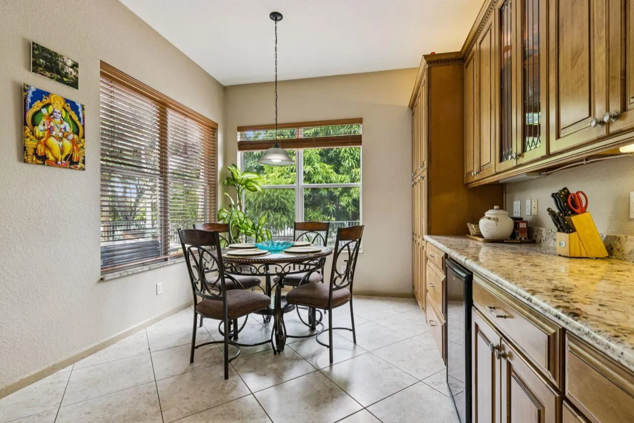5521 ALBIN Drive