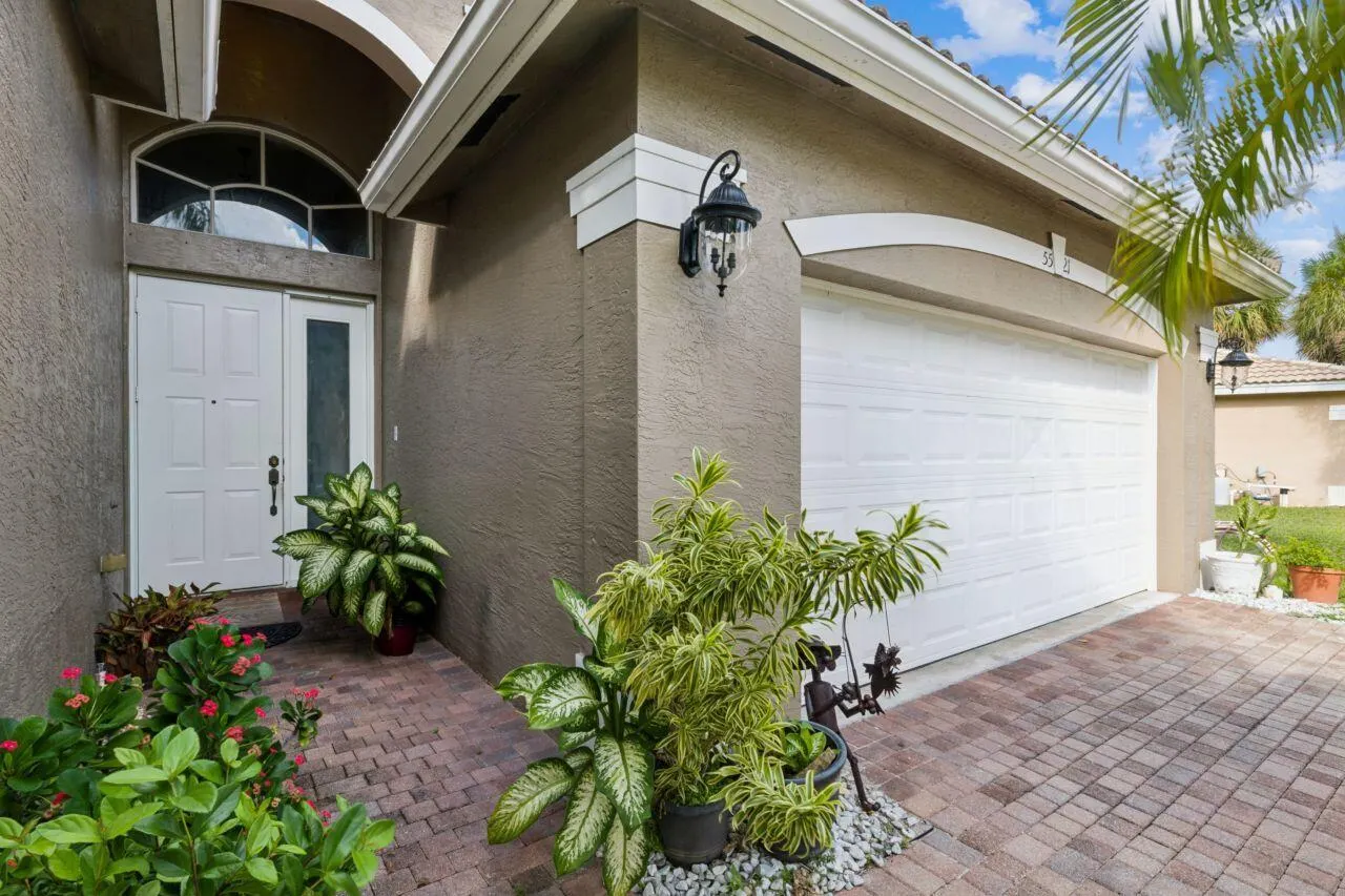 5521 ALBIN Drive