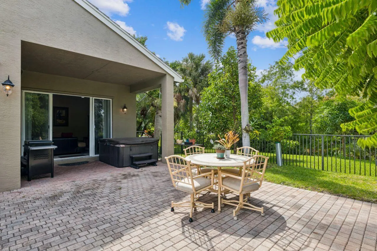 5521 ALBIN Drive