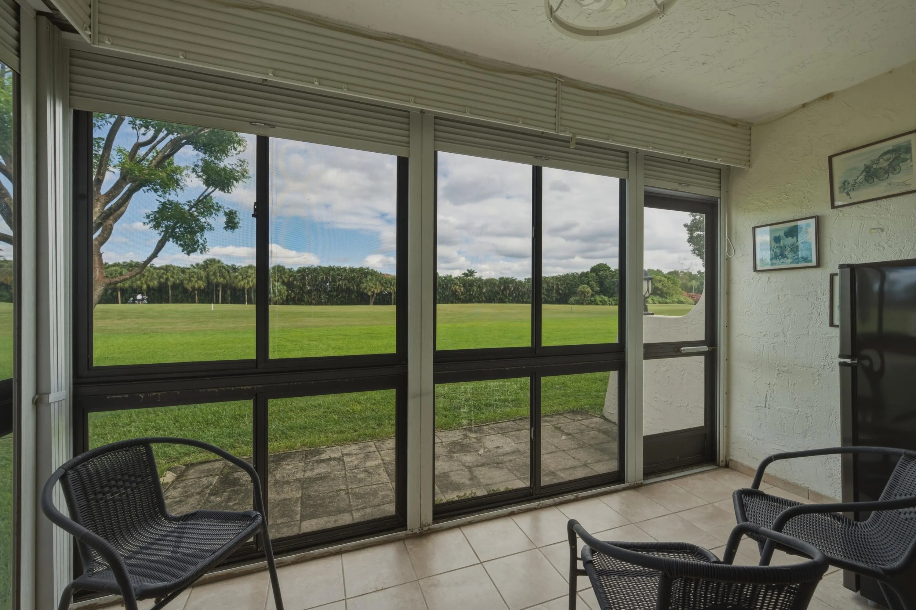 9411 N HOLLYBROOK LAKE Drive #108