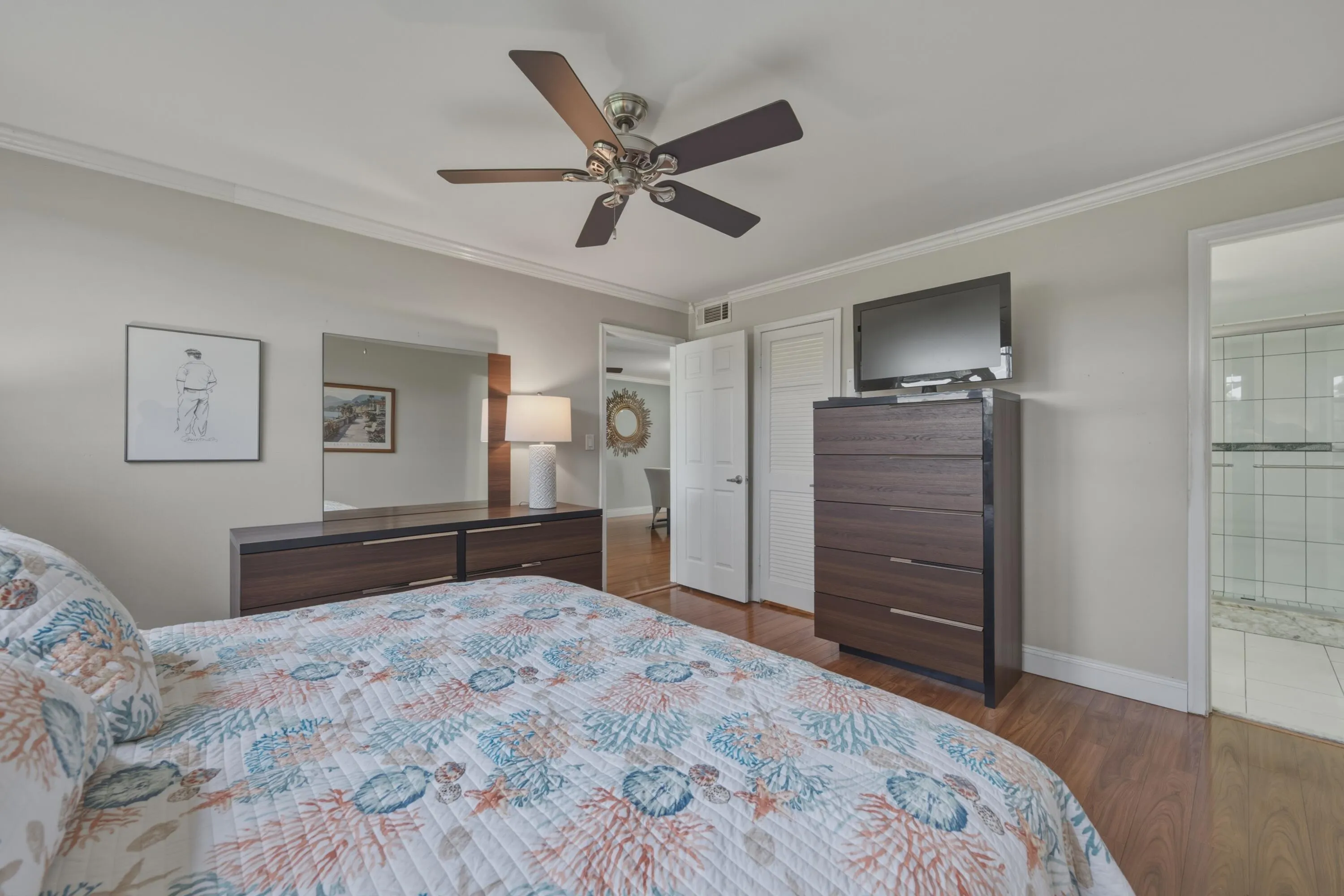 9411 N HOLLYBROOK LAKE Drive #108
