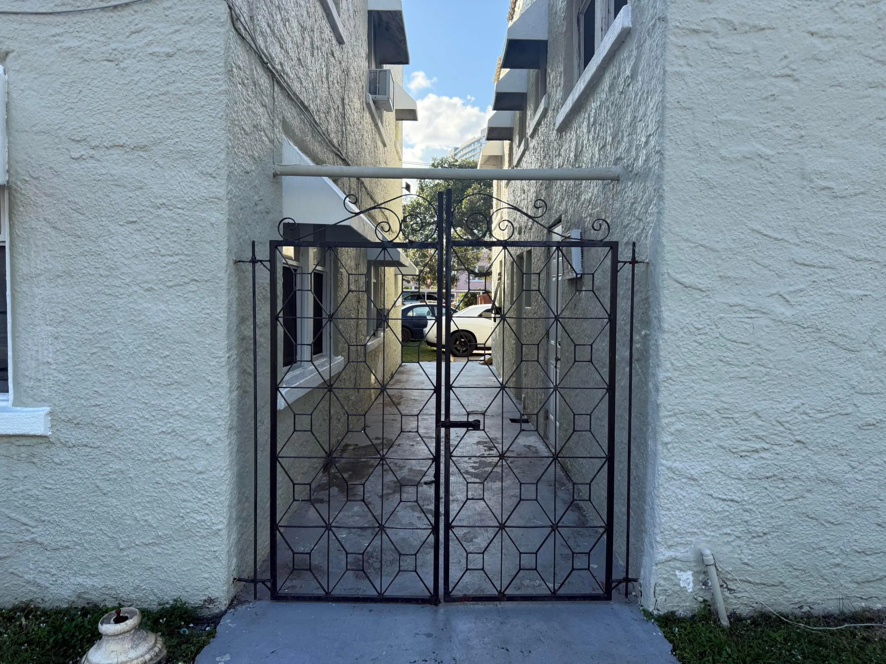 216 S 16th Avenue #4