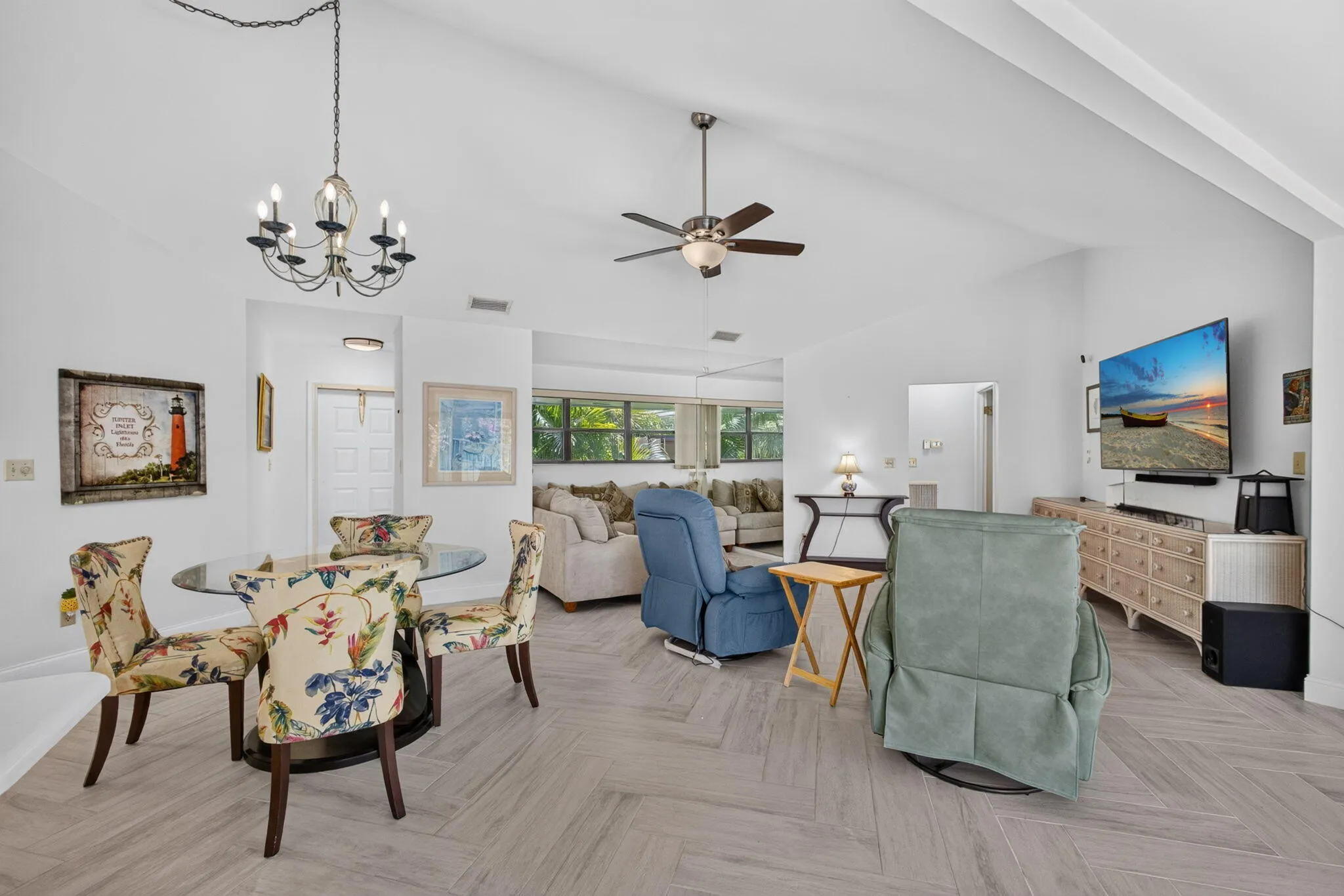 1127 E SEMINOLE Avenue #15D