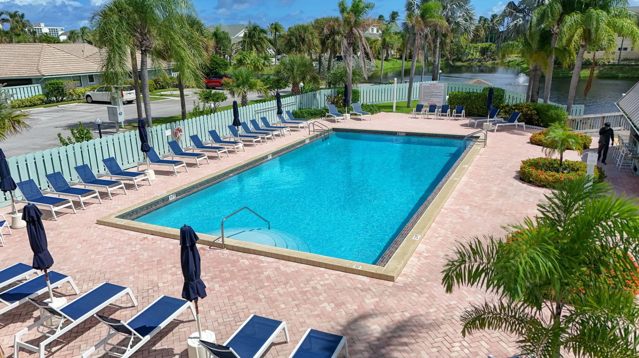 1127 E SEMINOLE Avenue #15D