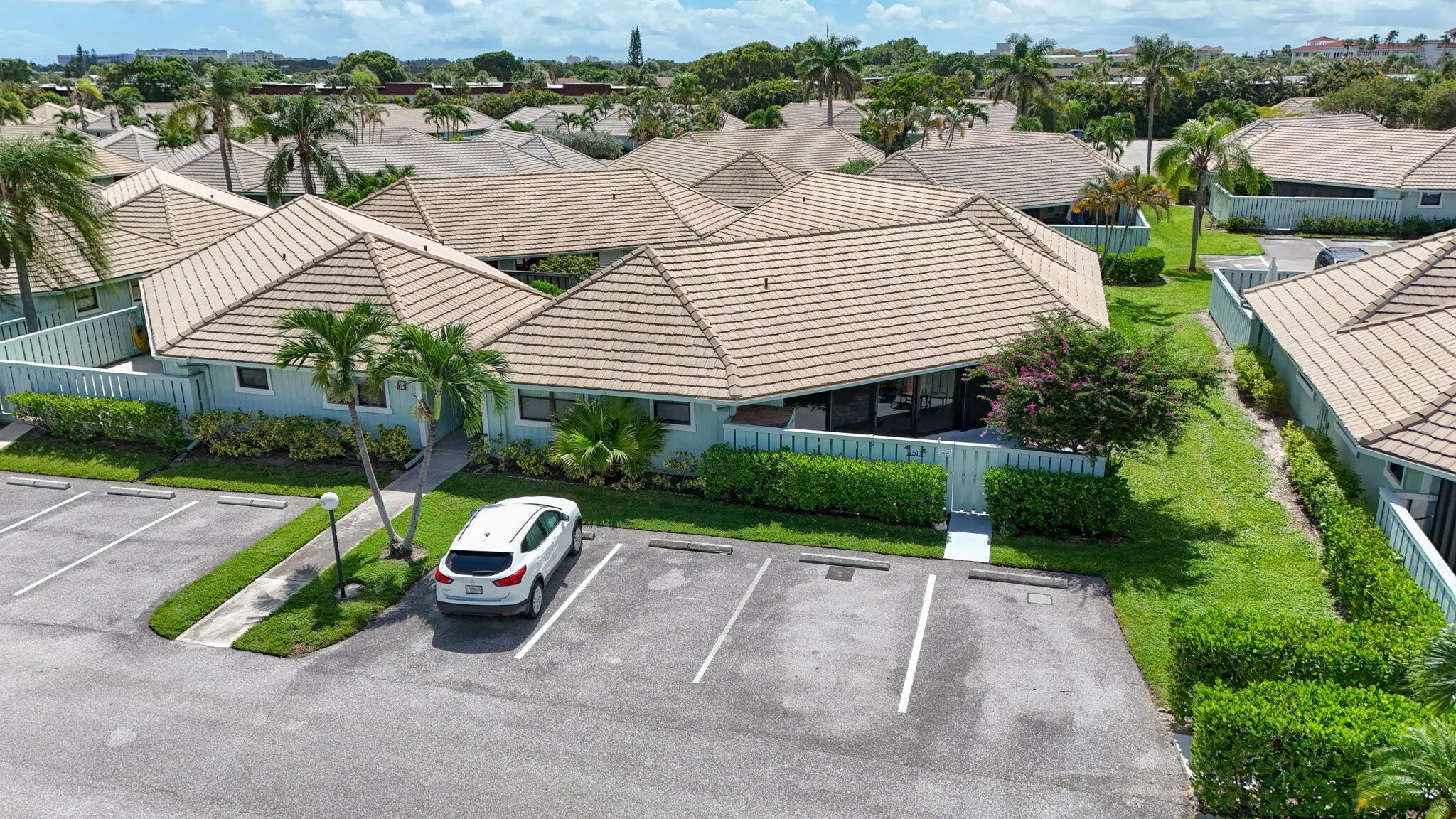 1127 E SEMINOLE Avenue #15D