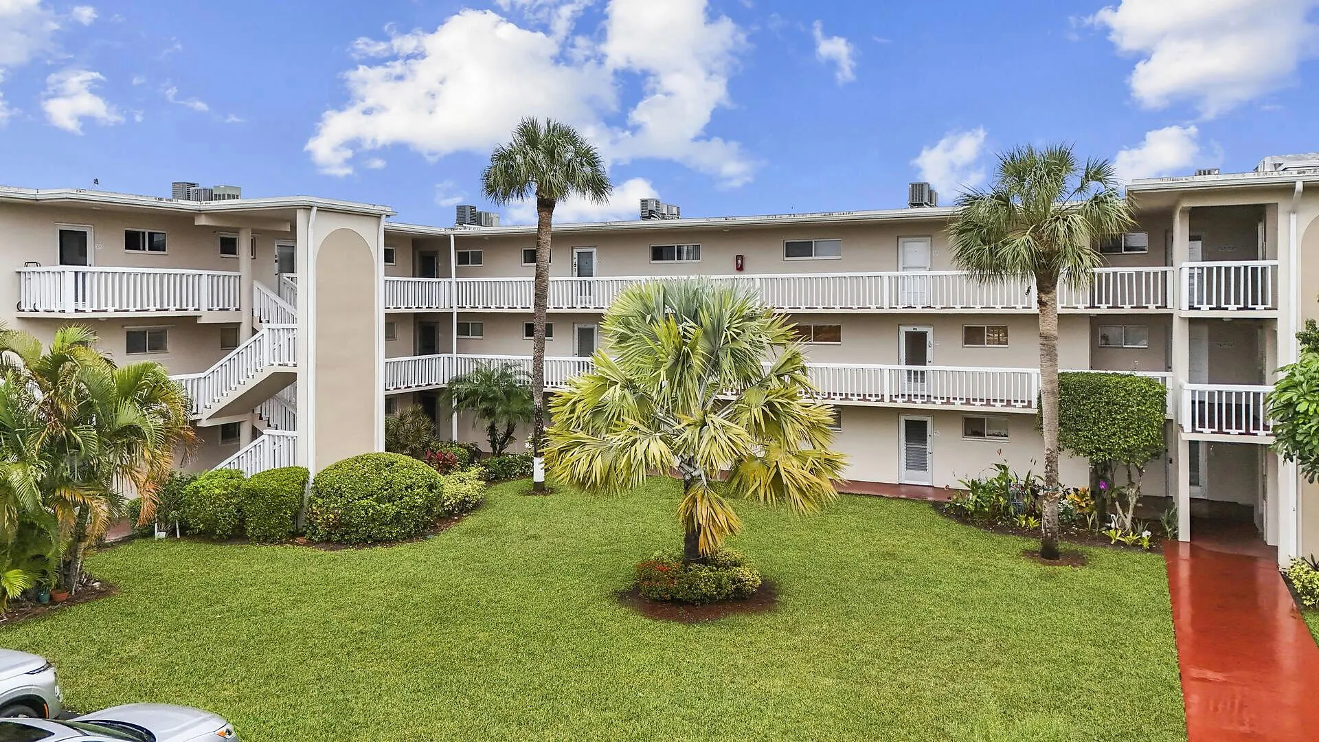 2856 Garden Drive S #106