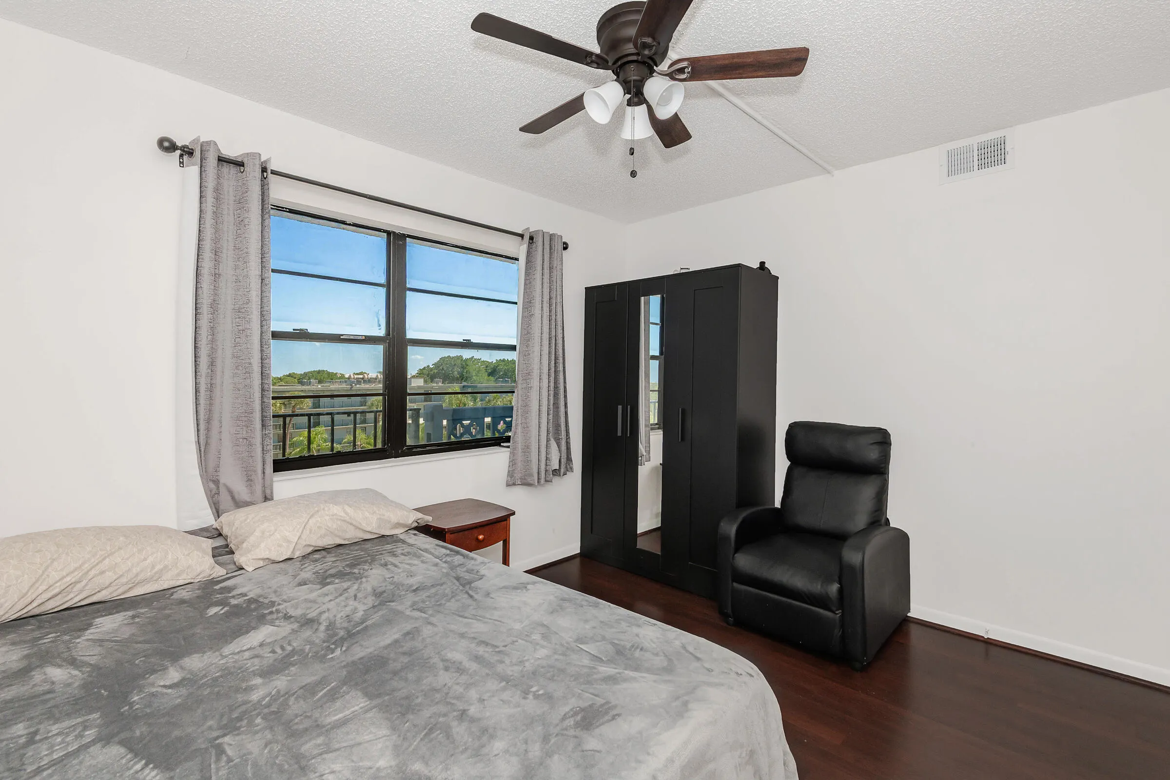 9235 SW 8th Street #502