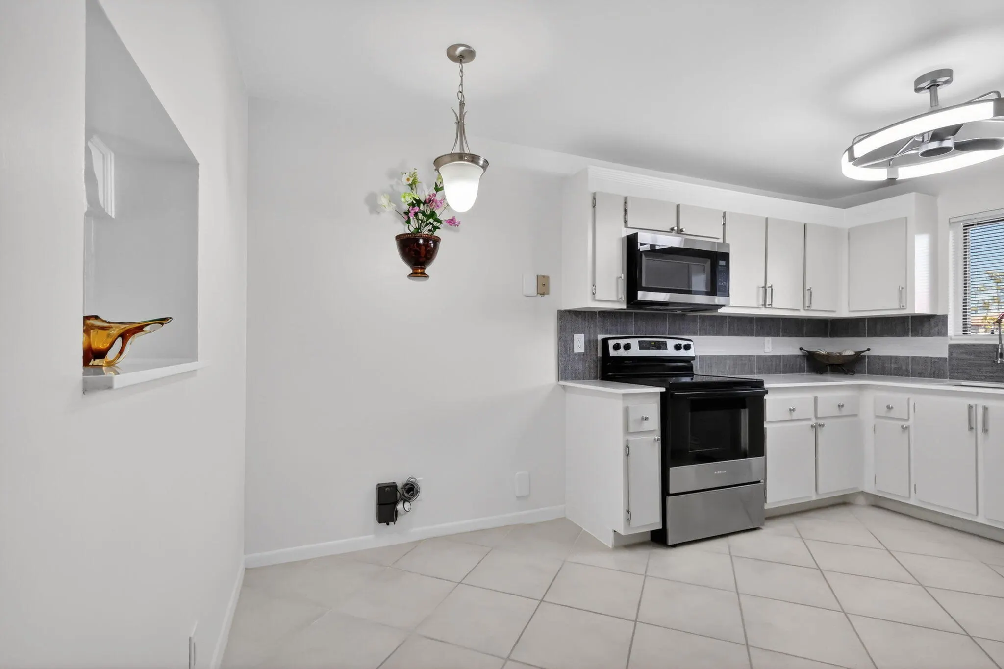 7770 Tahiti Lane #102