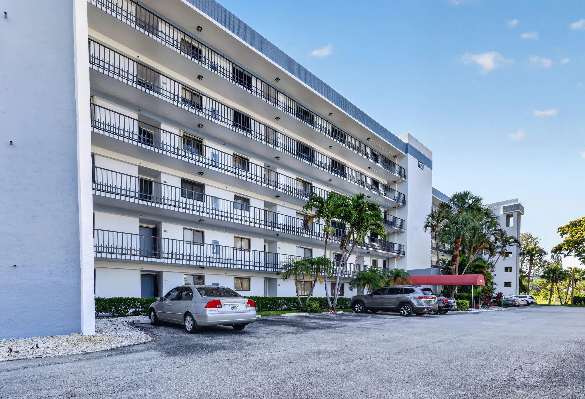 7770 Tahiti Lane #102