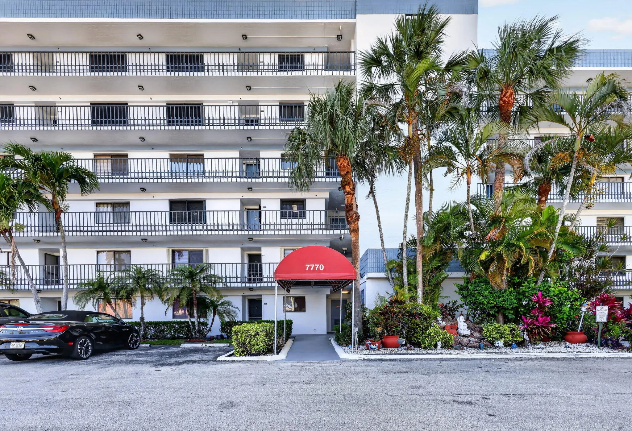 7770 Tahiti Lane #102