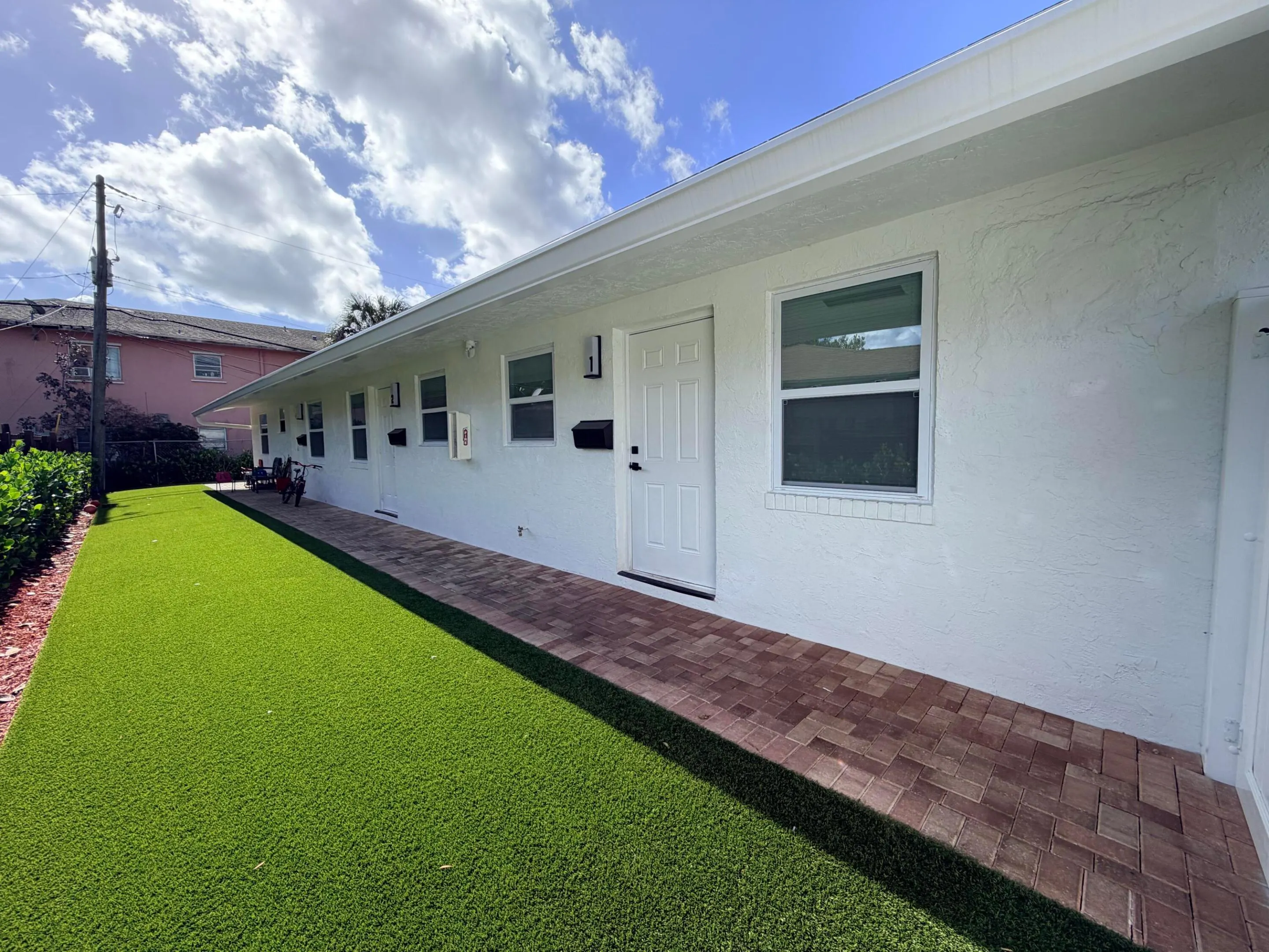 334 SW Avondale Drive #1